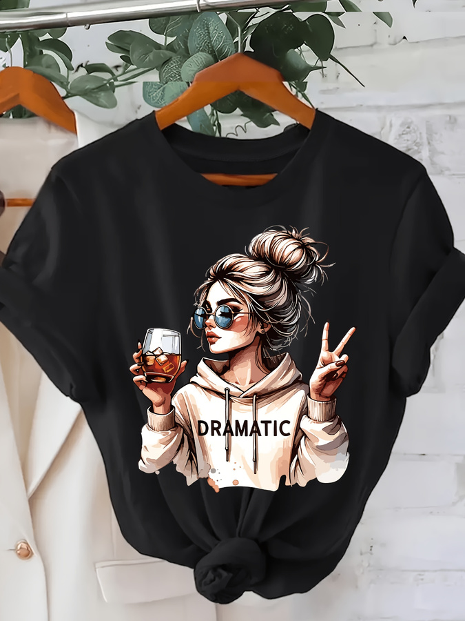 Summer Clothing Trends 2025 - Dramatyczna koszulka damska z nadrukiem, okrągły
